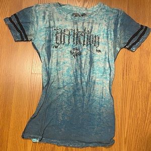affliction shirt size L